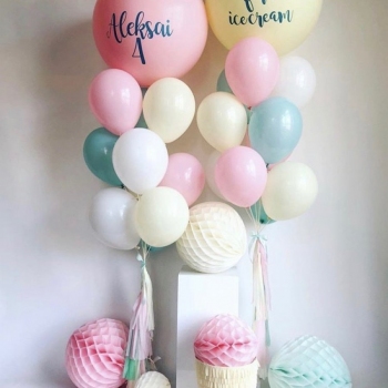 Композиция из шаров 